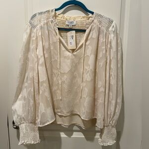 Evereve Leni Textured Floral Cream Blouse size XL New With Tags